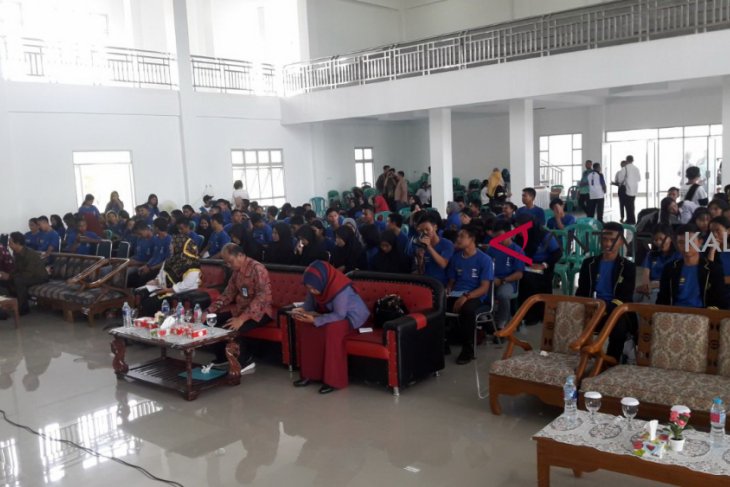 GenRe Kalbar kampanye tidak kawin muda