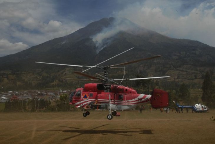 Operasi pemadaman kebakaran hutan gunung Sumbing