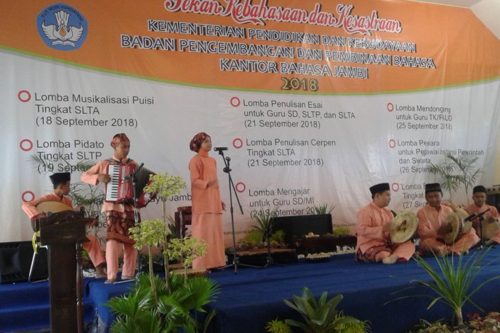 Grup kesenian SMPN 4 Jambi peroleh apresiasi pimpinan DPR
