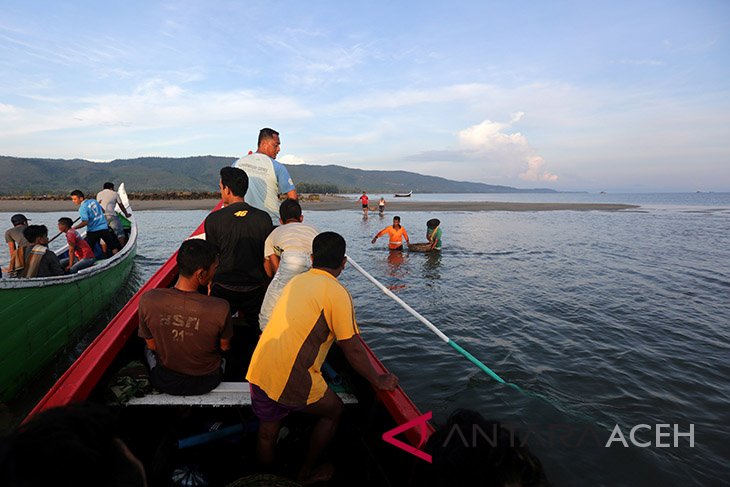 Muara Krueng Raya dangkal