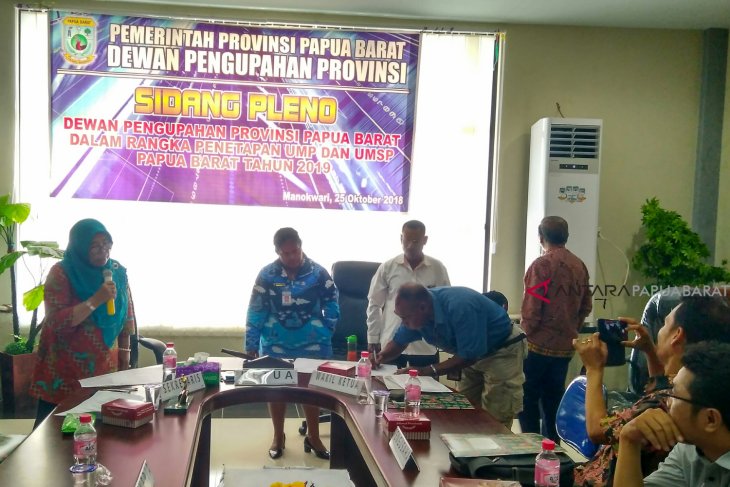UMP Papua Barat 2019 ditetapkan Rp.2,9 juta