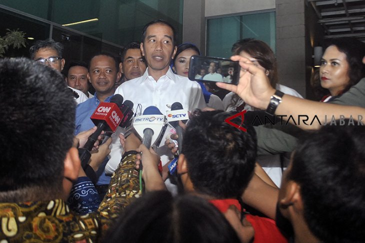 Joko Widodo bertemu Tim Kampanye Nasional