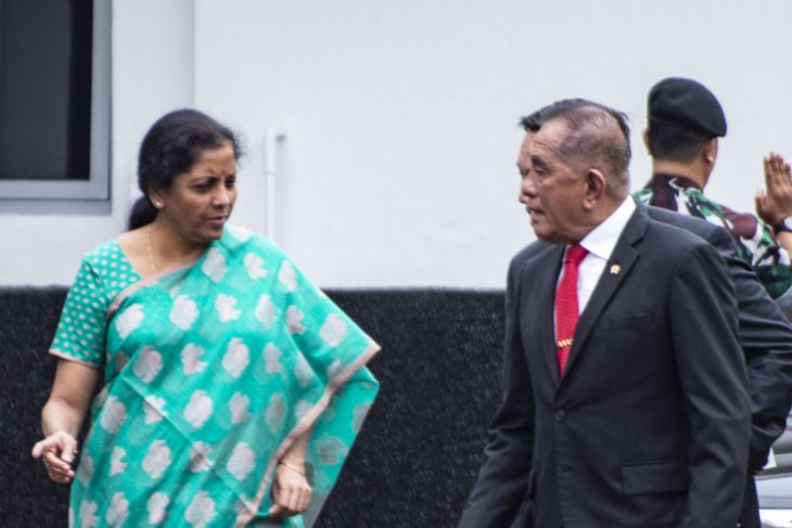 Indonesian, Indian defense ministers discuss cooperation in defense industry