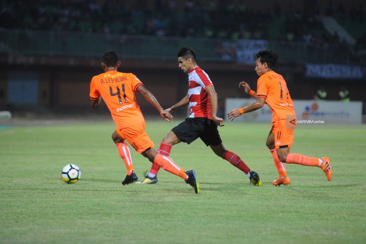 Persija Kalahkan Madura United