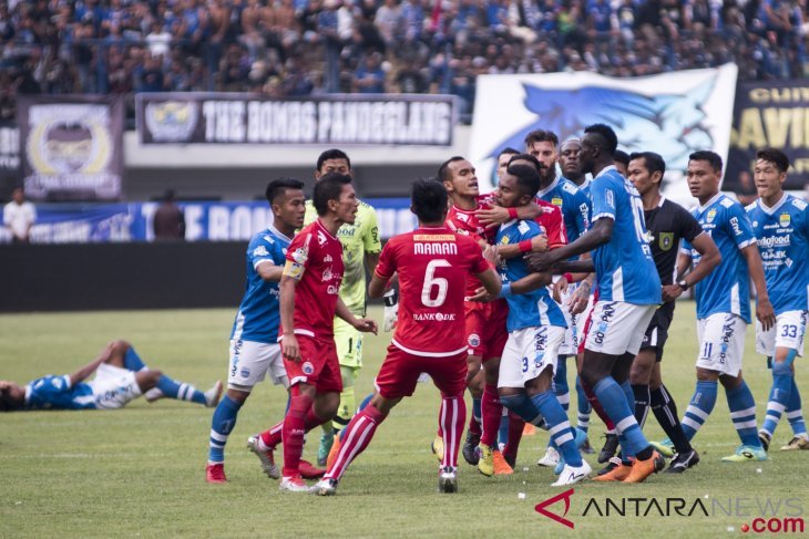 Persib kehilangan tiga pemain asing sebagai dampak sanksi Komdis