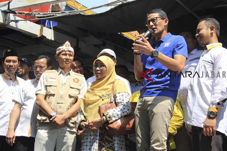 Sandiaga kunjungi nelayan