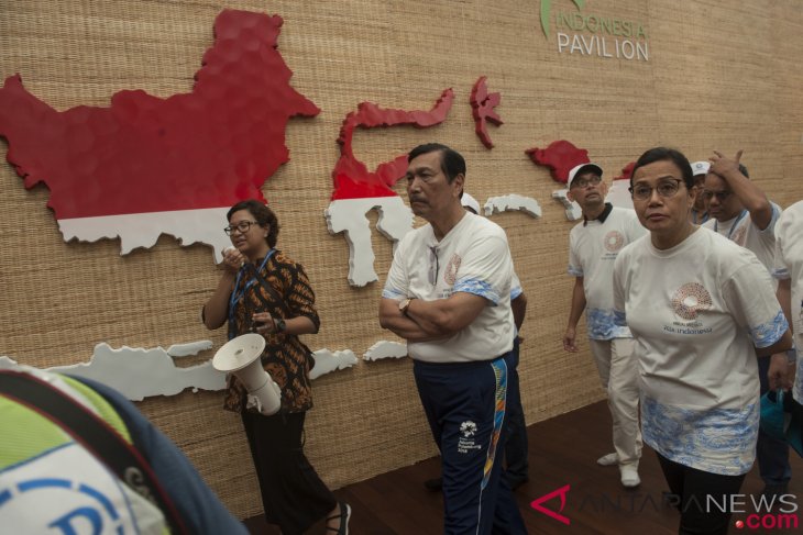 IMF-WB meeting organizers plant coral reefs in Bali