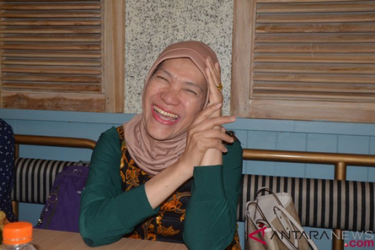 Dorce Gamalama jadi sopir Raffi Ahmad