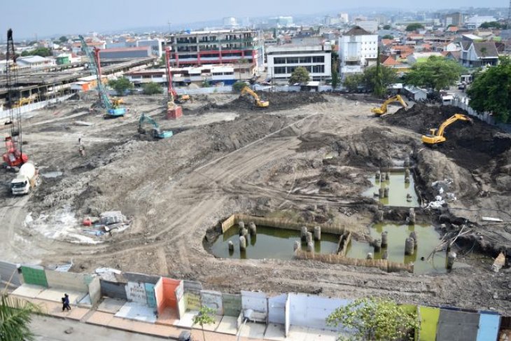 Revitalisasi alun-alun lama Semarang
