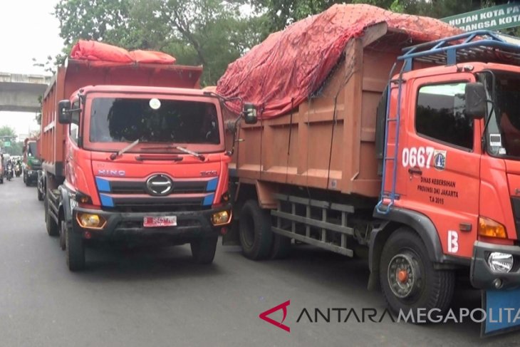 Dishub: 16 truk DKI tidak dilengkapi surat