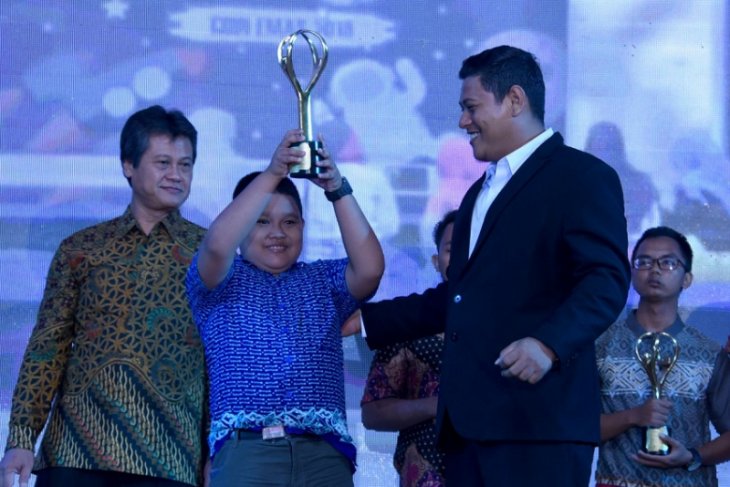 Disdik Kediri Berikan Anugerah di Kompetisi