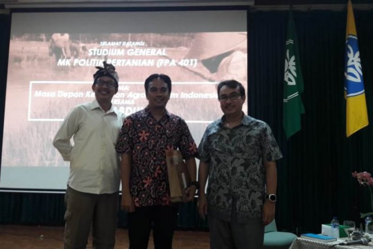 Kuliah Politik Pertanian di IPB