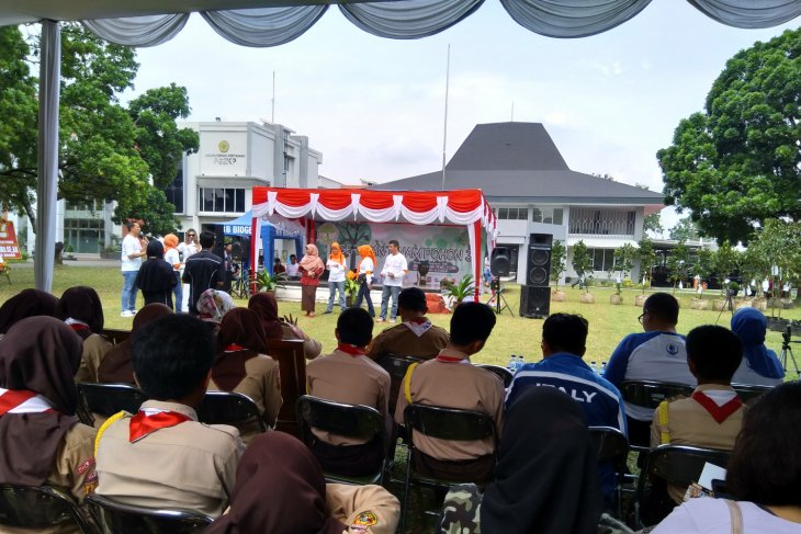 Komunitas Gerakan Tanam Pohon ingin hijaukan kembali Kota Bogor
