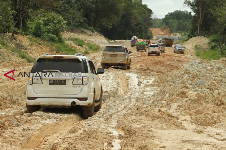 Pembangunan Jalan Perbatasan Kalbar