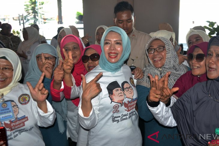 Kampanye Istri Sandiaga Uno