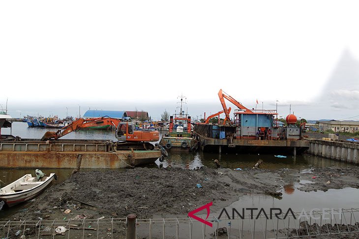 Pengerukan pelabuhan perikanan Samudera