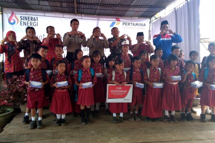 Pertamina Geothermal Bukit Daun salurkan CSR