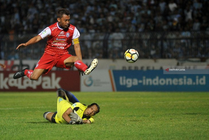 Persela Lamongan Kalahkan Arema FC 