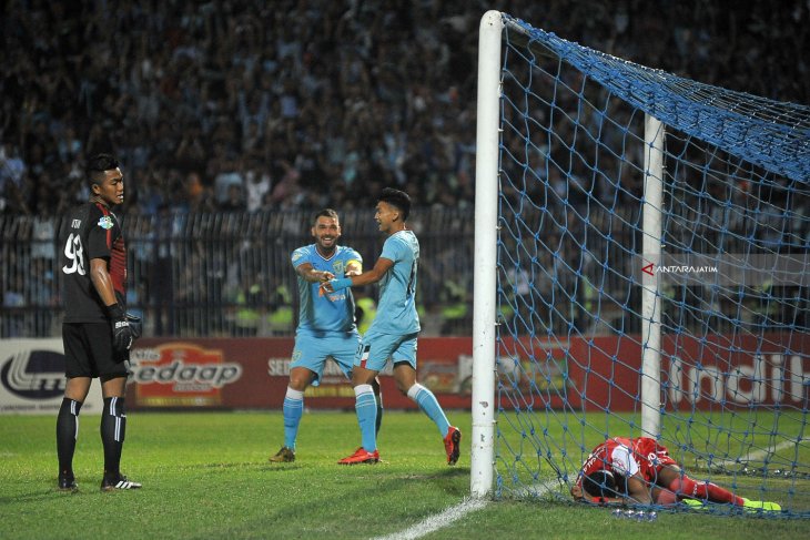 Persela Lamongan Kalahkan Arema FC 