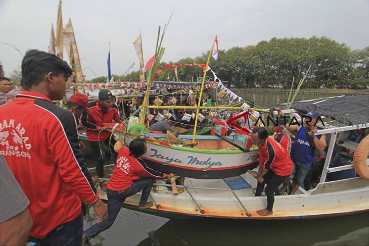 Pesta laut nelayan