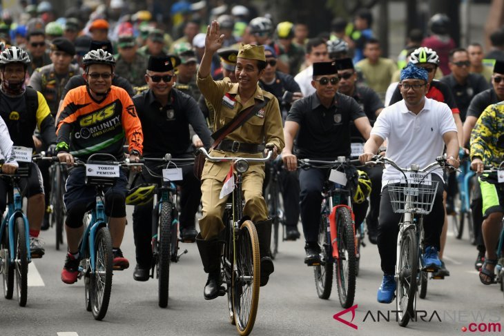 Presiden Hadiri Bandung Lautan Sepeda