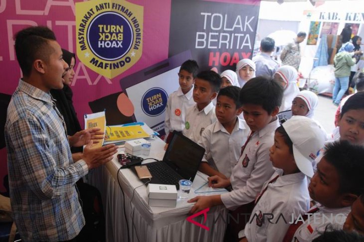 Sosialisasi Internet positif