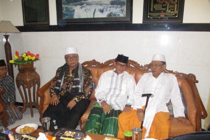 Sandiaga Uno Silaturahim ke Pesantren Ploso Kediri