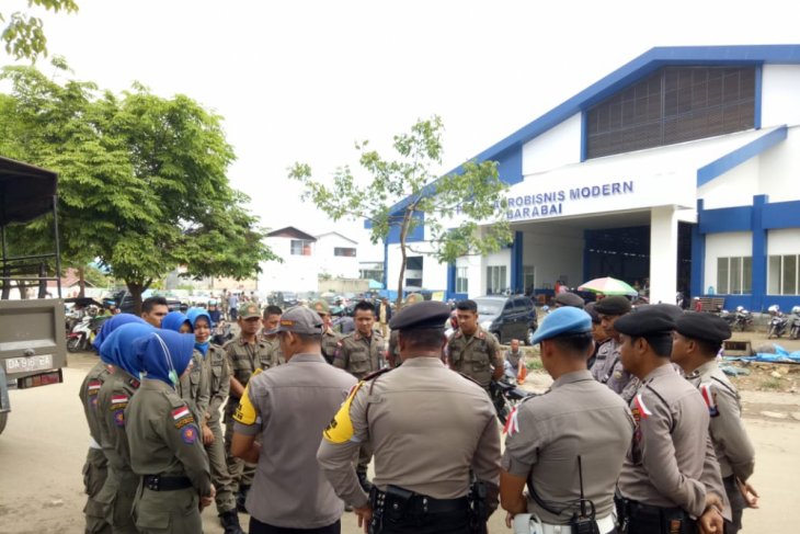 Bima Arya kunjungi warga korban angin kencang