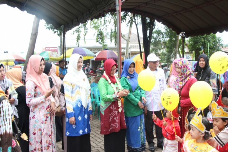 Gebyar baju adat nusantara