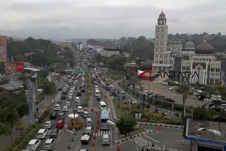 Kemacetan jalur puncak Bogor