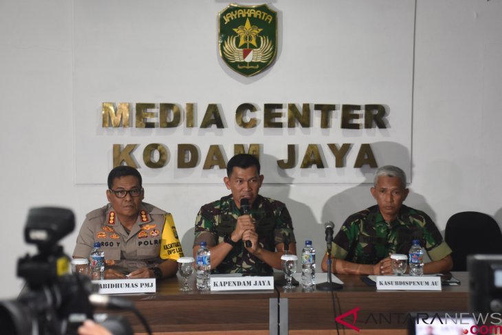 Konferensi Pers Kasus Penembakan Anggota TNI