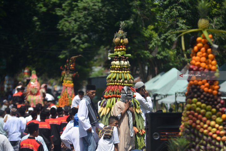 Pawai Ancak Maulid Nabi