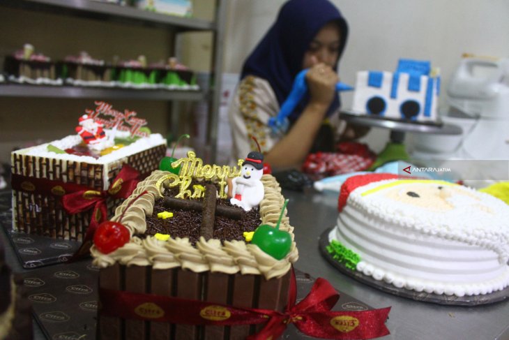 Permintaan Kue Natal Meningkat