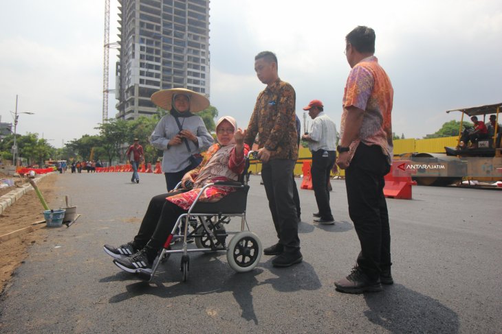 Pengaspalan Dan Pembuatan Marka Jalan