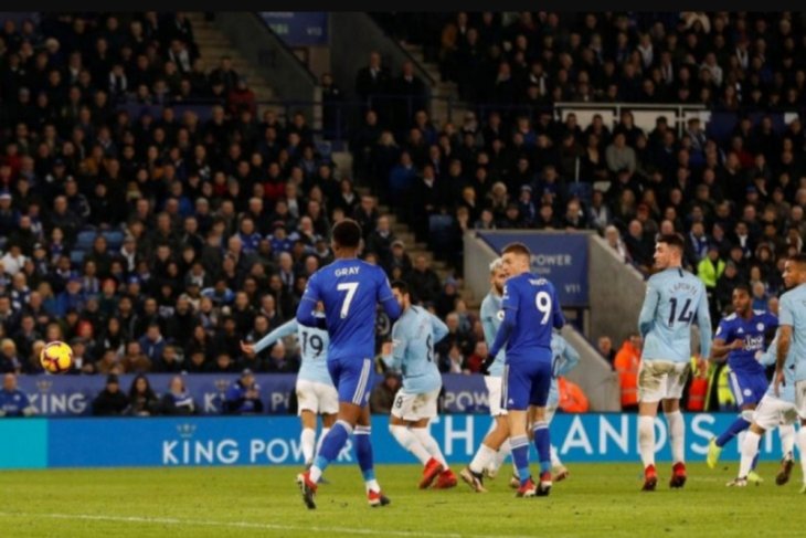 Manchester City kalah lagi, terperosok di markas Leicester