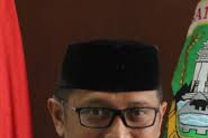 Gubernur Lantik Wali Kota Serang Di Banten Lama