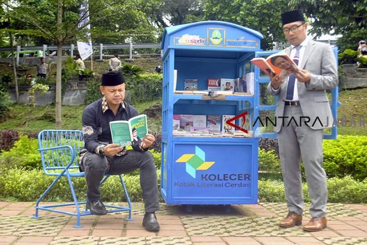 Peluncuran Kotak Literasi Cerdas