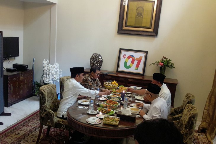 Pecel Sayur Jadi Menu Makan Siang Jokowi-Amin - ANTARA News Bangka Belitung