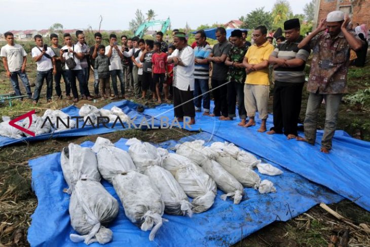 Kerangka korban tsunami Aceh