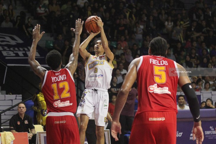 CLS Knight Indonesia vs Singapore Slingers