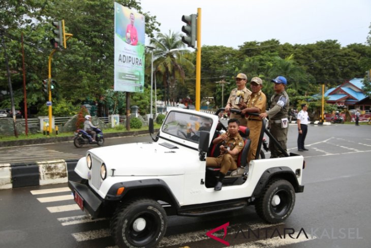 Diarak keliling Kota Pelaihari