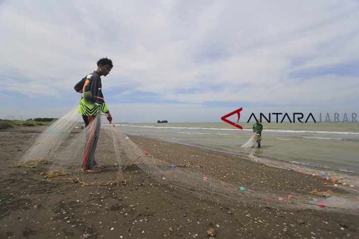 Nelayan pukat darat 