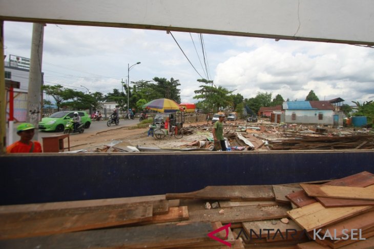 Proyek Jembatan Kayu Tangi Ujung