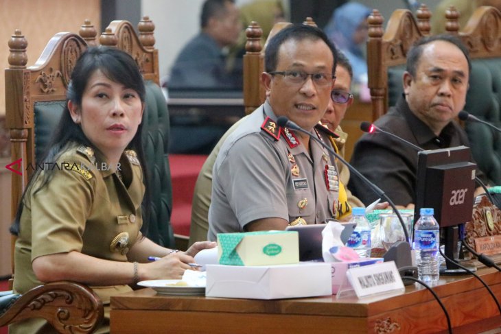 PEMBANGUNAN SPN POLDA KALBAR