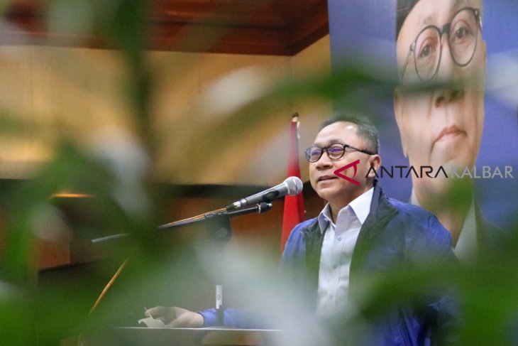 PENDIDIKAN POLITIK BAGI KADER PAN