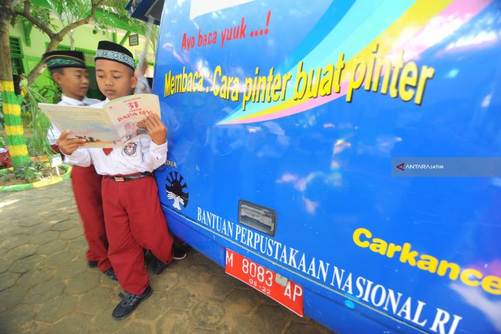 PERPUSTAKAAN KELILING