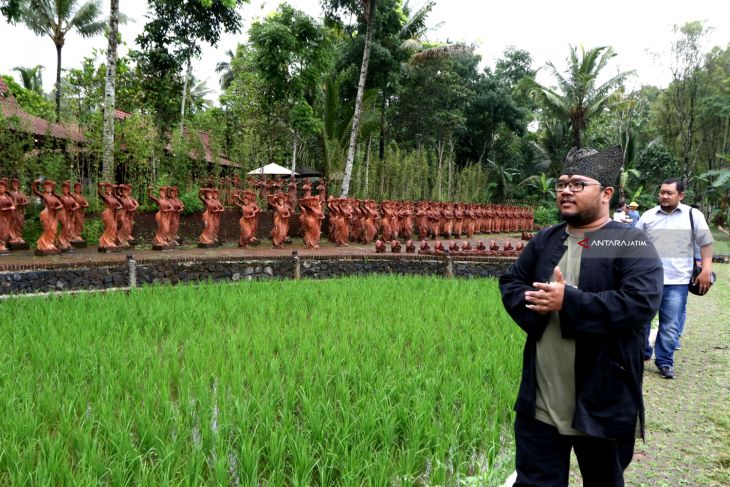 Taman Gandrung Terakota