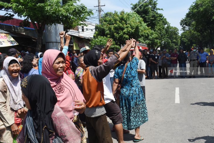 Pedagang Pasar Tolak Relokasi