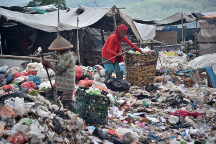 Angka kemiskinan di Indonesia