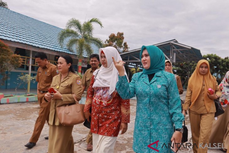 TP PKK ajak kurangi sampah plastik